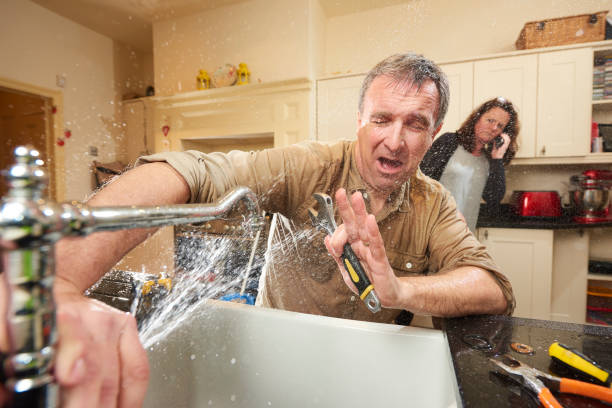 Sewage cleanup and water damage restoration in FL